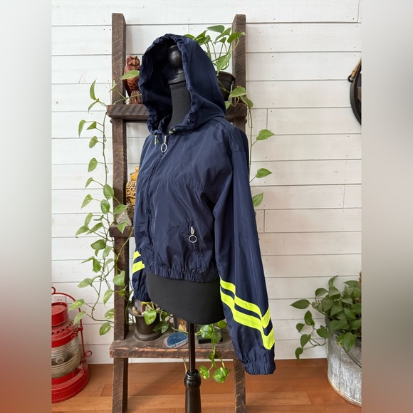 New Look Navy Raincoat with Yellow Stripes - Picture 7 of 17